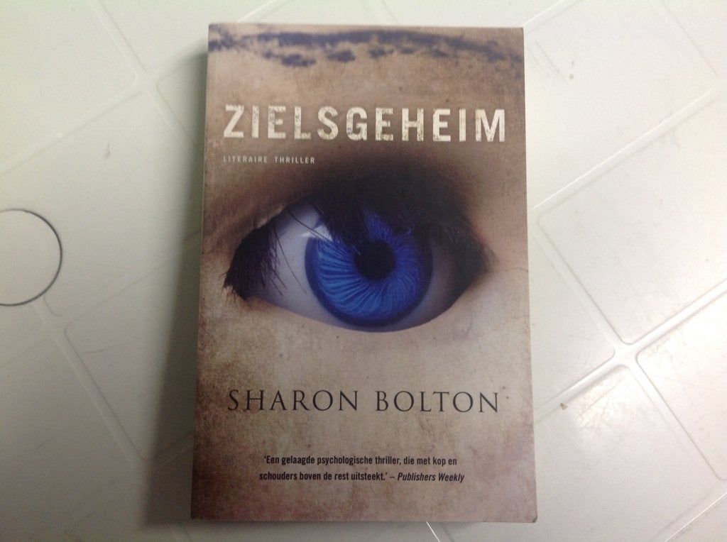 Sharon Bolton - Zielsgeheim, Boeken, Ophalen of Verzenden, Zo goed als nieuw