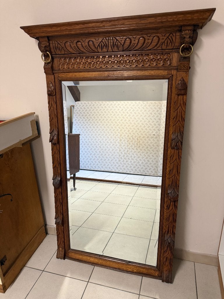 Miroir ancien, Enlèvement