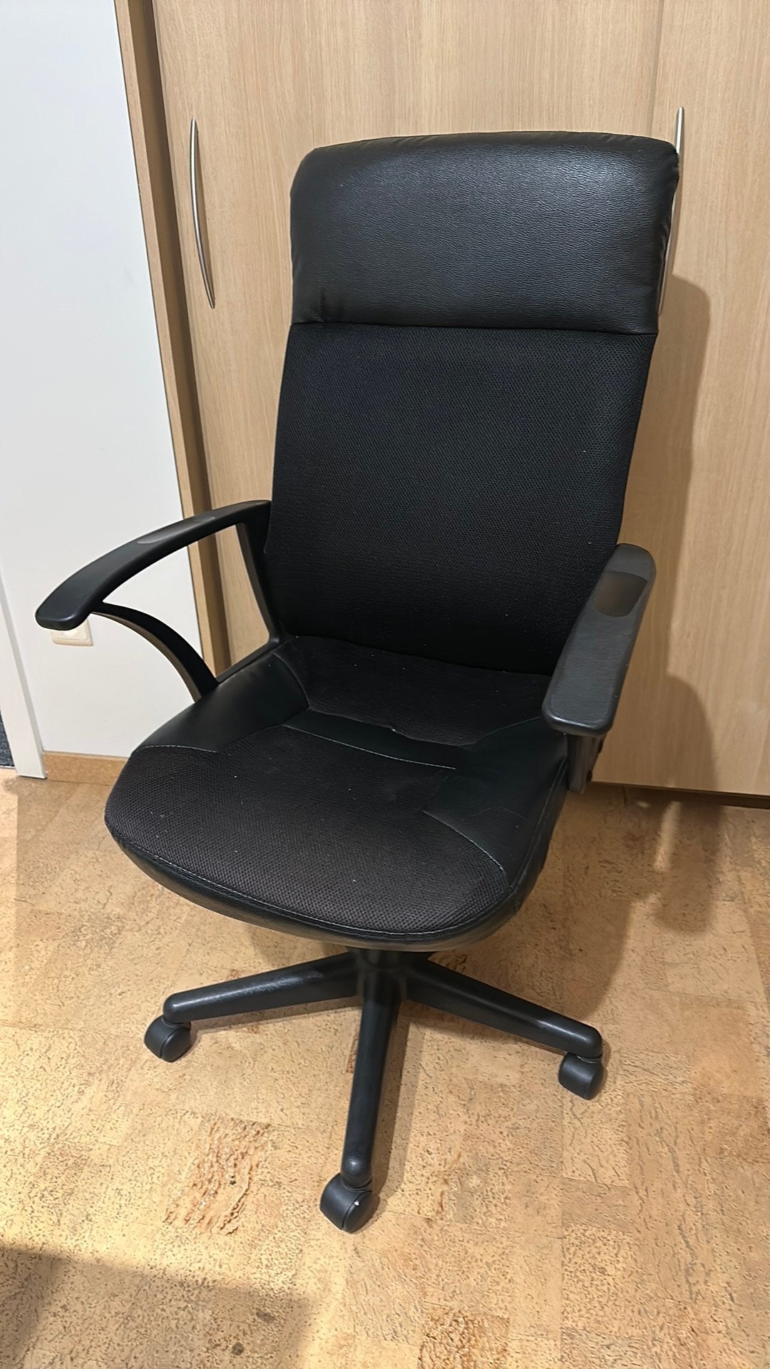 Bureau stoel, Huis en Inrichting, Ophalen, Zo goed als nieuw, Zwart, Bureaustoel