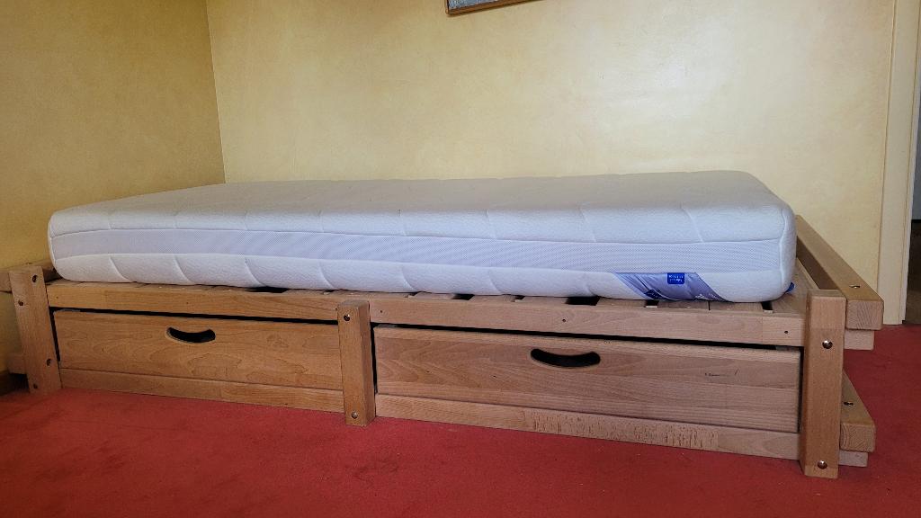 Eenpersoonsbed, Huis en Inrichting, Ophalen, 90 cm, Eenpersoons, Zo goed als nieuw