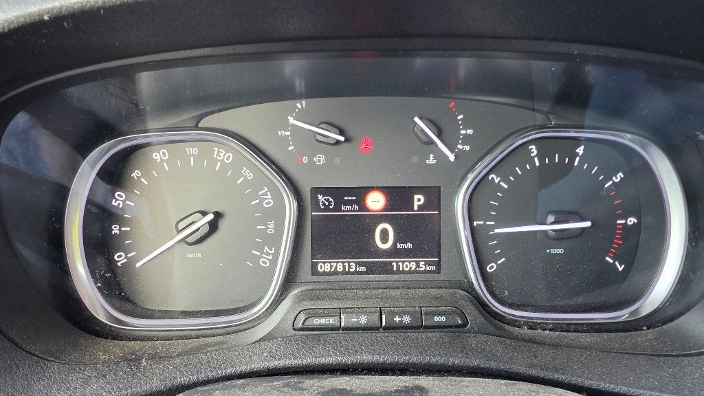 Citroën Jumpy XL automaat – 2017 – 88.000 km – Euro 6, Auto's, Dealer onderhouden, 4 cilinders, 1905 kg, Bedrijf