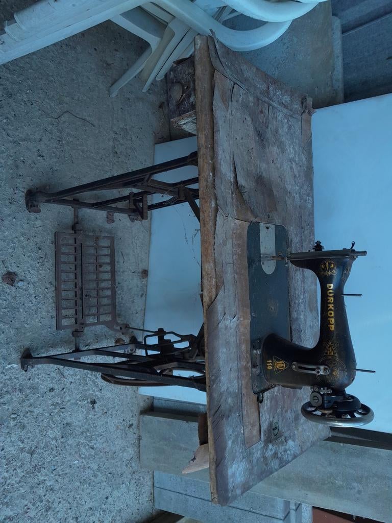 Antiek naaimachine dürkopp, Enlèvement