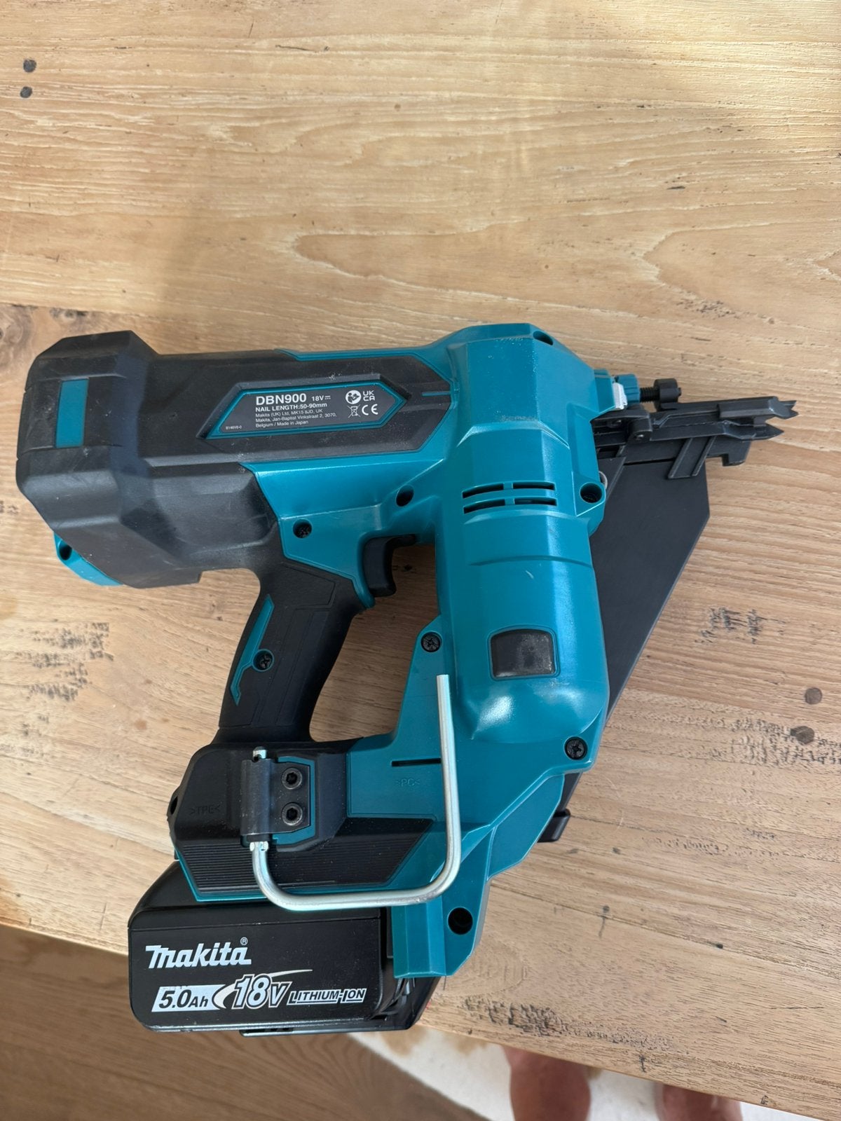 Makita dbn900 constructietacker, Ophalen, Zo goed als nieuw, Makita