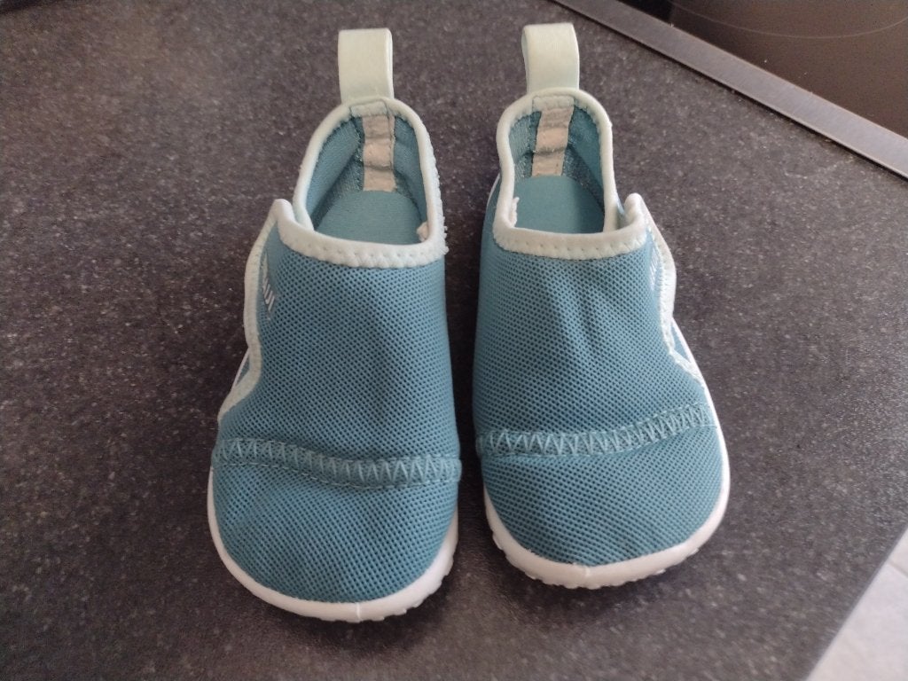 chaussons aquatiques taille 22 - Comme neufs - NABAIJI, Enfants & Bébés, Vêtements enfant | Chaussures & Chaussettes, NABAIJI