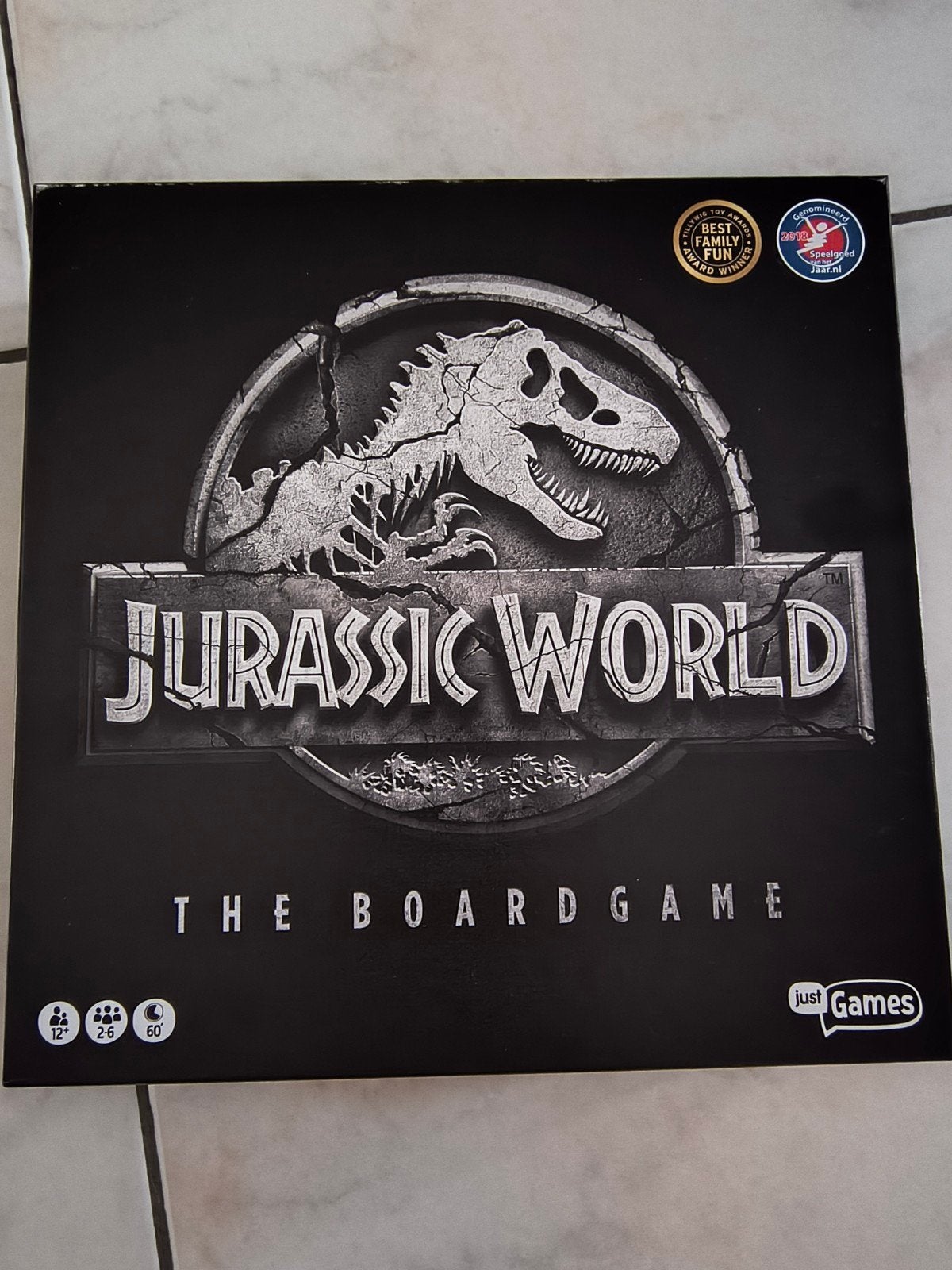 Jurassic World The Boardgame - Just Games - Best Family Fun, Hobby en Vrije tijd, Gezelschapsspellen | Bordspellen, Ophalen of Verzenden