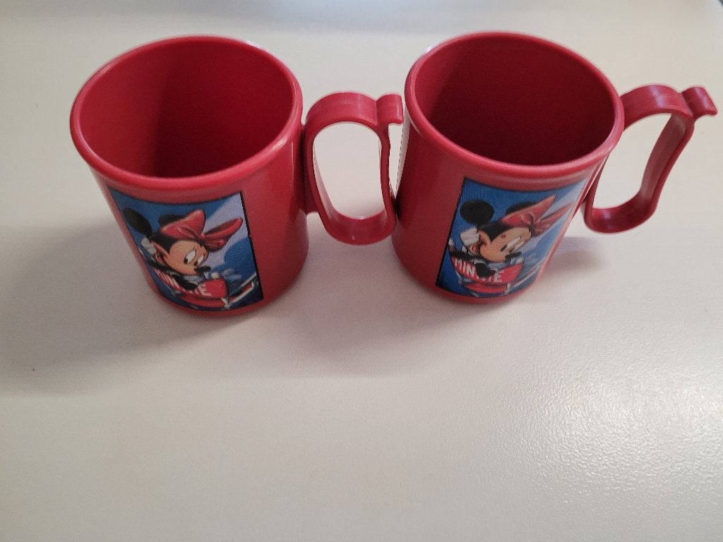 2 tassen Minnie Mouse, Maison & Meubles, Cuisine | Vaisselle, Enlèvement, Utilisé, Plastique, Mug