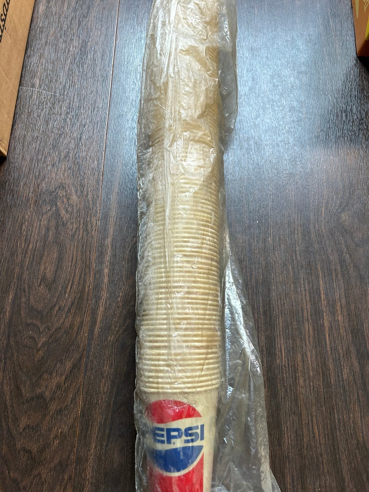 100 papieren vintage pepsi blikjes van de jaren 70 tot 90, Ophalen, Zo goed als nieuw, Frisdrank, Overige merken