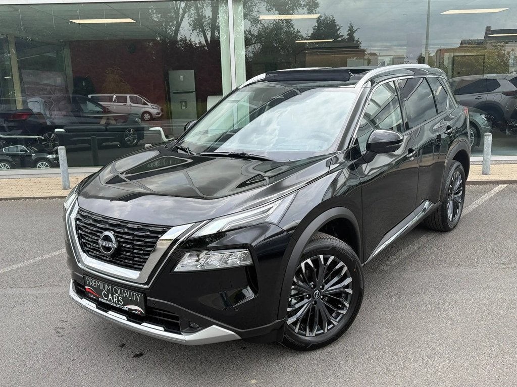 Nissan X-Trail TEKNA / PANO / ZETELVERWARMING / LEDER / 360, Automaat, Gebruikt, Adaptive Cruise Control, Zwart
