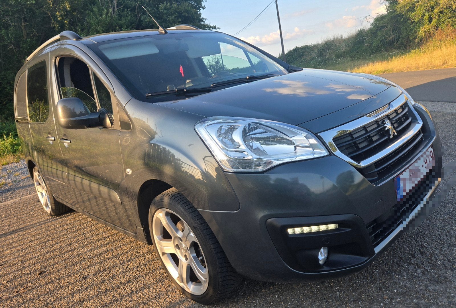 Peugeot partner 1.6hdi 120cv BV6, Euro 6, 3 places, Carnet d'entretien, Autres couleurs