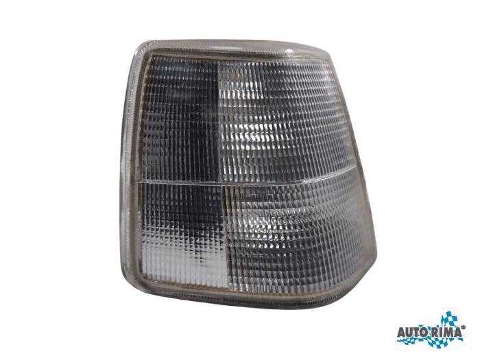 Feu clignotant droit d'un Volvo 9-Serie, Autos : Pièces & Accessoires, Éclairage, Volvo, Utilisé, 3 mois de garantie, Enlèvement ou Envoi