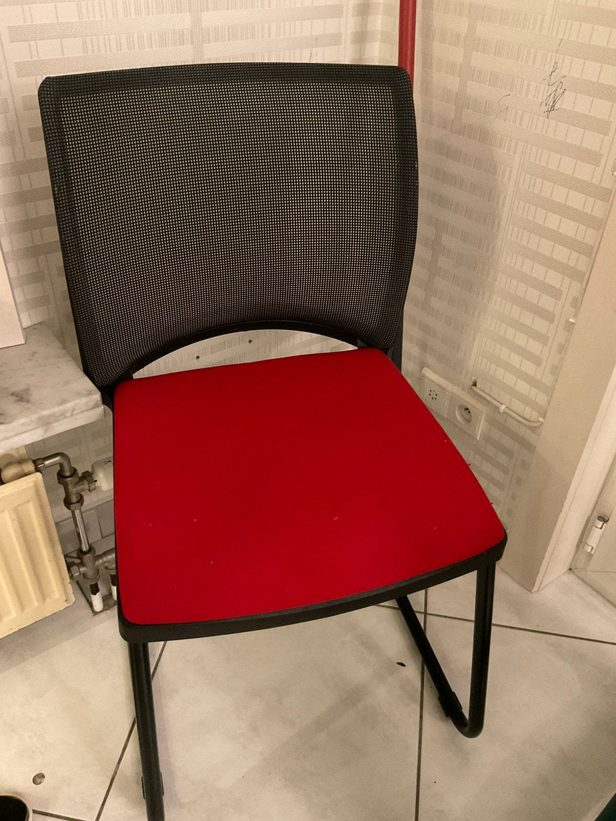 Mooi stoelen, Enlèvement, Comme neuf