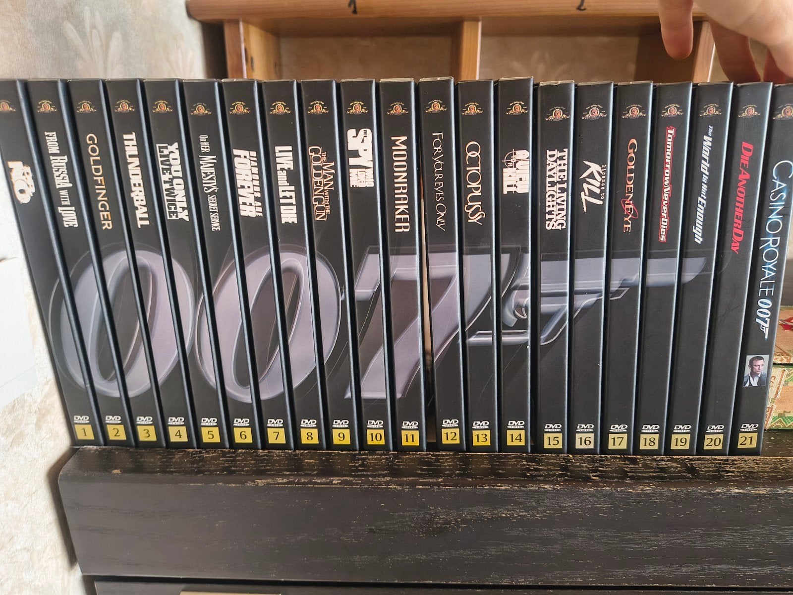 DVD box James Bond 21 DVD's, Cd's en Dvd's, Vanaf 12 jaar, Ophalen of Verzenden, Zo goed als nieuw