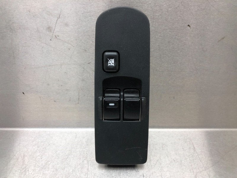 COMMUTATEUR VITRES ELECTRIQUES Colt (Z2 / Z3) (|8608A179|), Utilisé, Mitsubishi