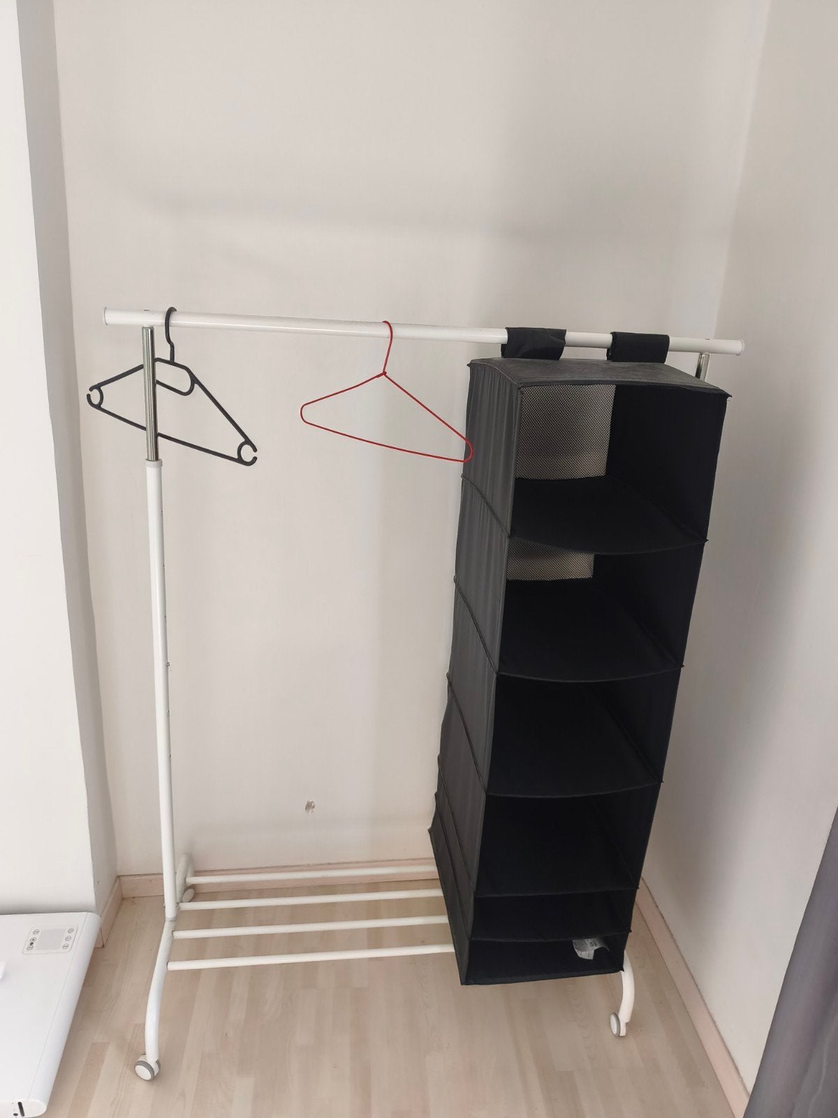 Garderobe, Ophalen, Met wielen, Gebruikt