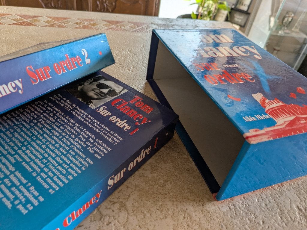 2 romans (Grand format de livres) de Tom Clancy pour 2€., Boeken, Verzenden, Tom Clancy., Zo goed als nieuw, Amerika