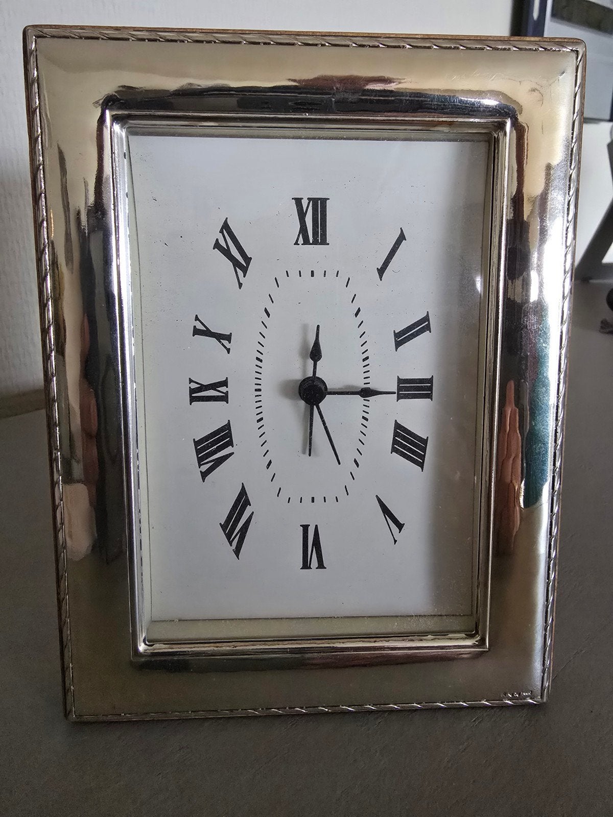 klok met alarm zilveren frame, Ophalen of Verzenden