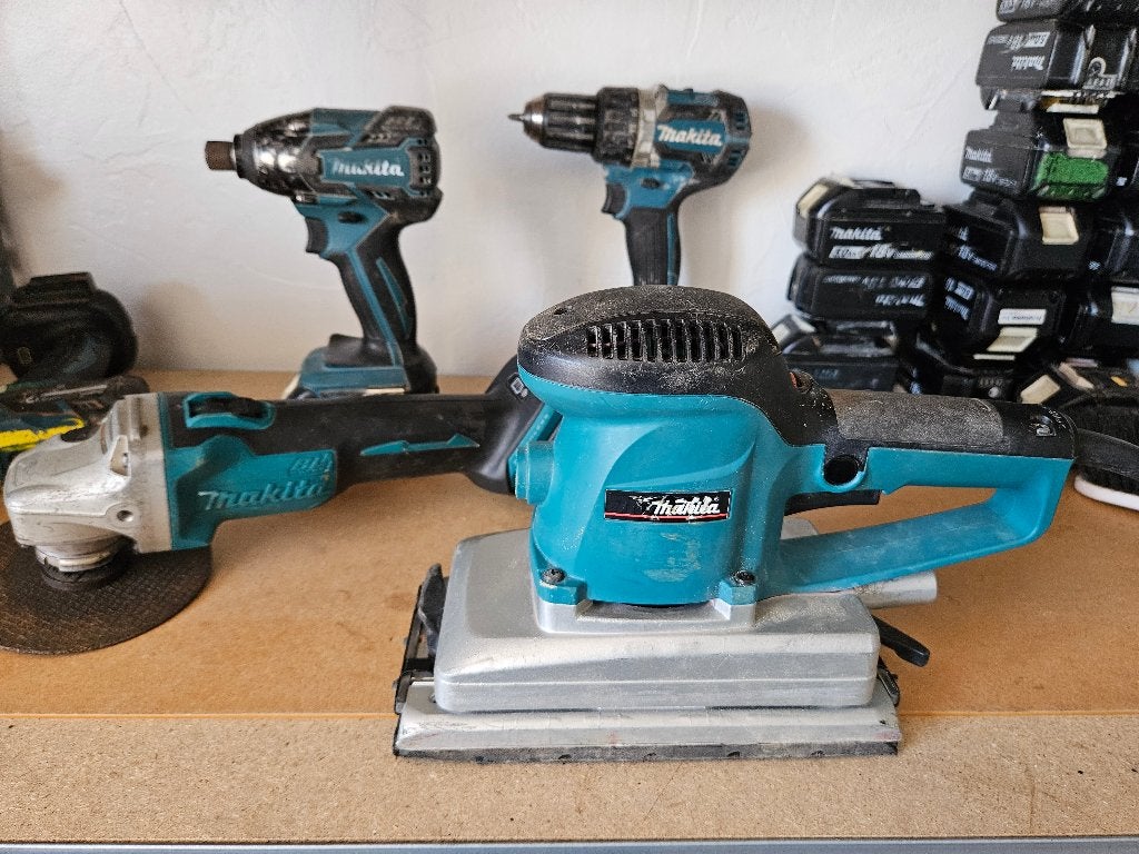 Ponceuse orbitale Makita BO4900V, Bricolage & Construction, Enlèvement ou Envoi, Comme neuf, Ponceuse orbitale