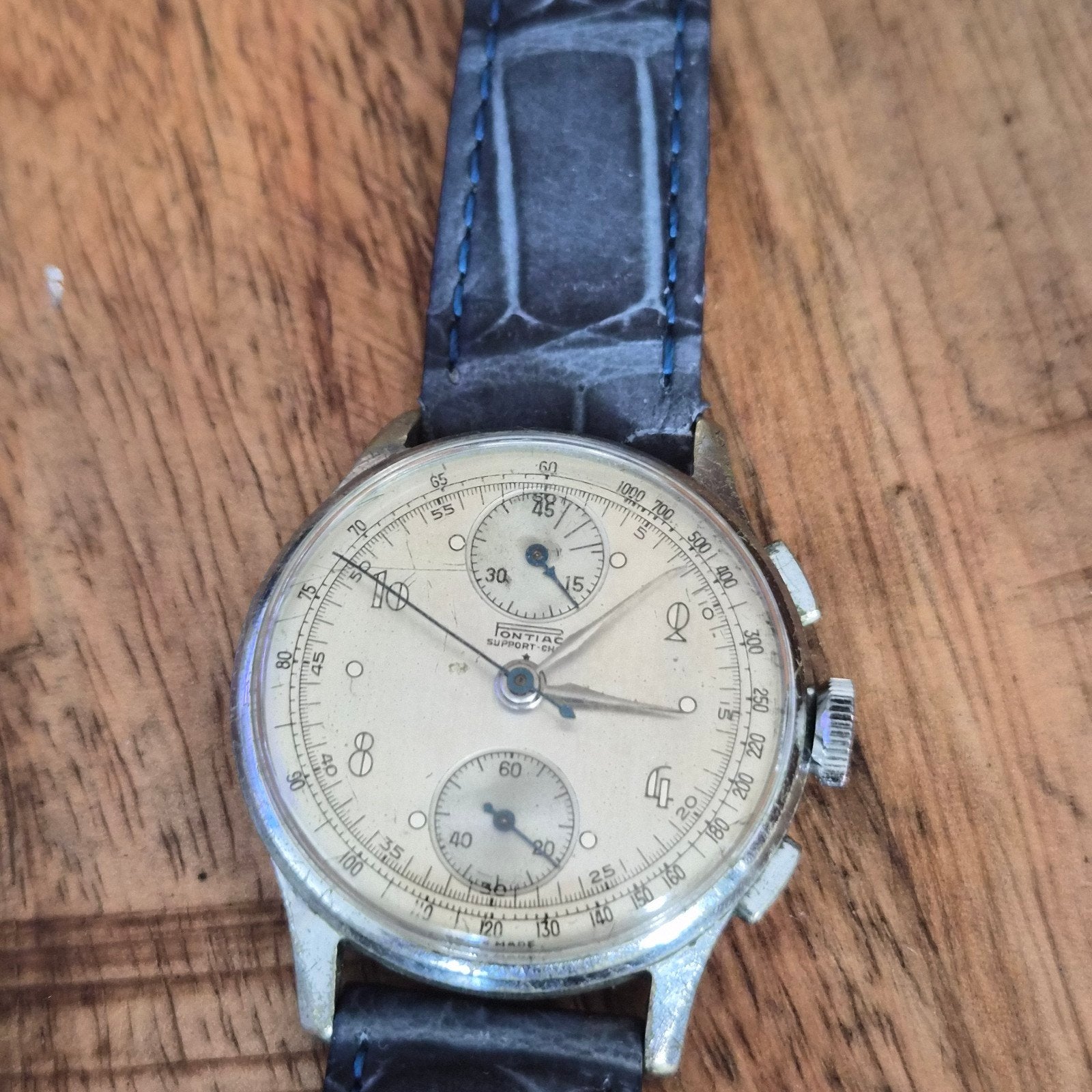 vintag pontiac  chrono. werekende, Enlèvement