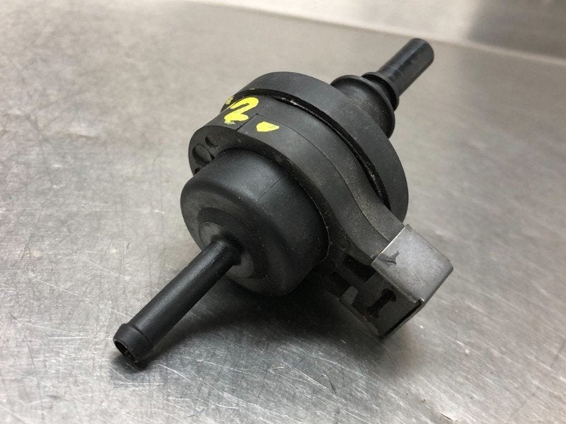 VACUUM VALVE Nissan Juke (F15) (|V29036755|), Utilisé, Nissan