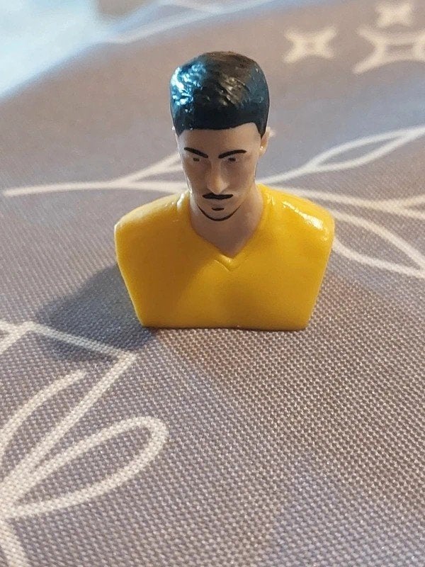 Voetbalfiguurtje : Eden Hazard / Carrefour, Verzamelen, Sportartikelen en Voetbal, Ophalen of Verzenden, Zo goed als nieuw, Beeldje of Poppetje