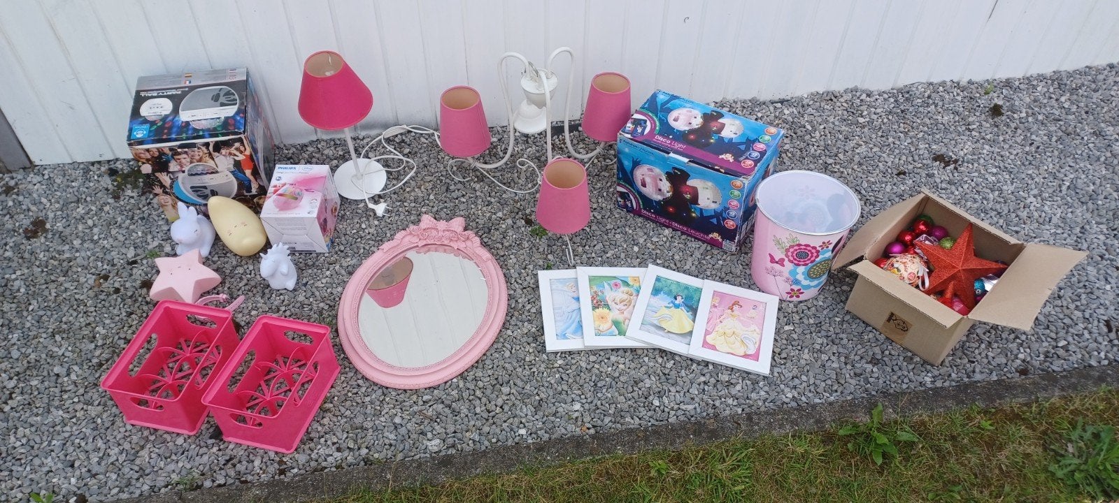 Kinderkamer spullen, Enlèvement