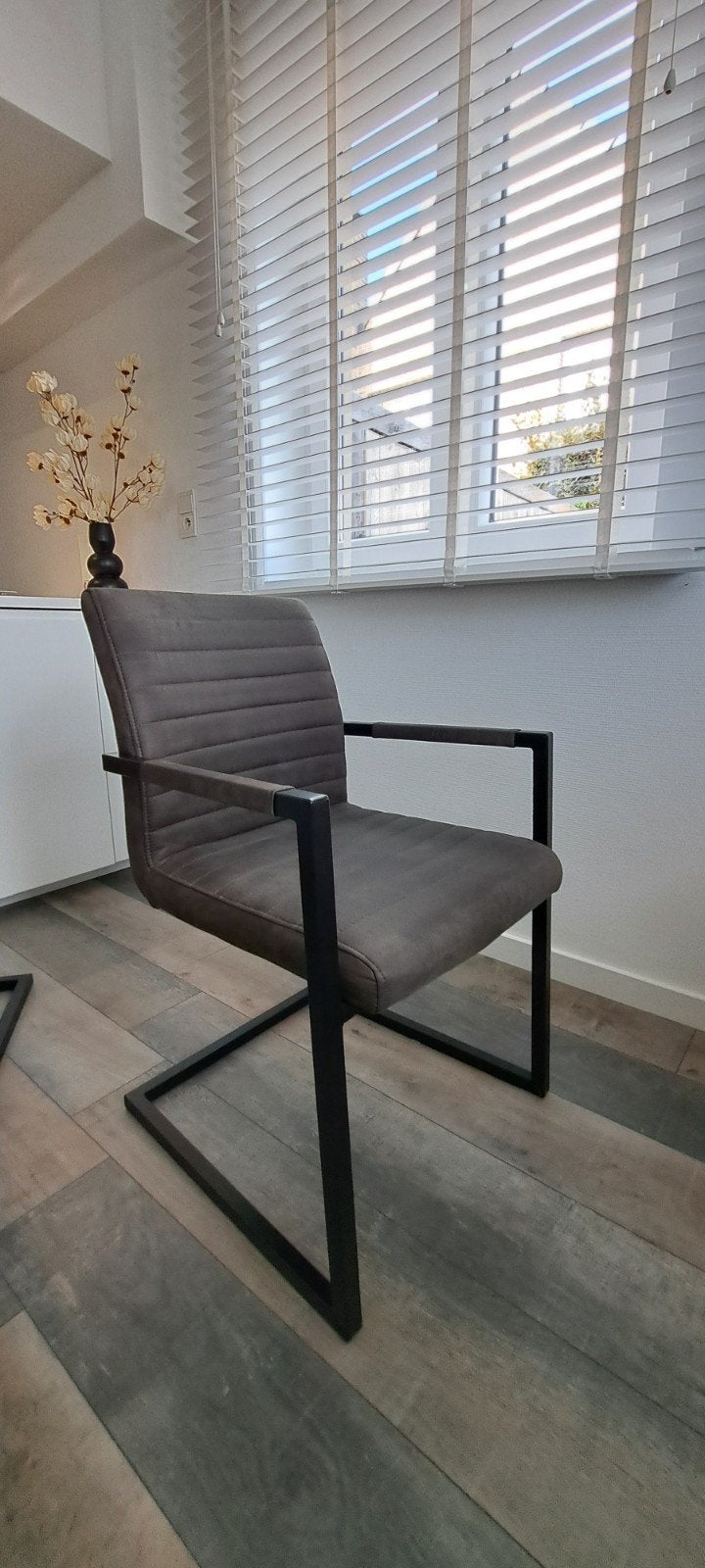 4 chaises de cuisine/salon, Enlèvement