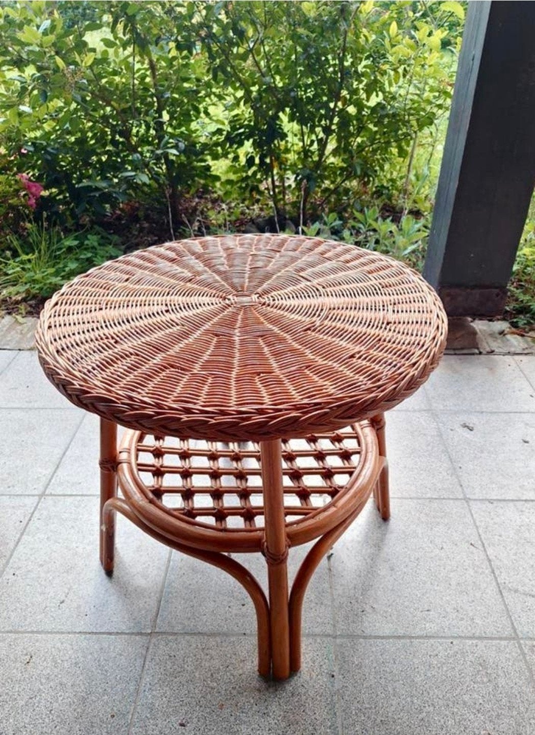 Rotan tafeltje, Ophalen
