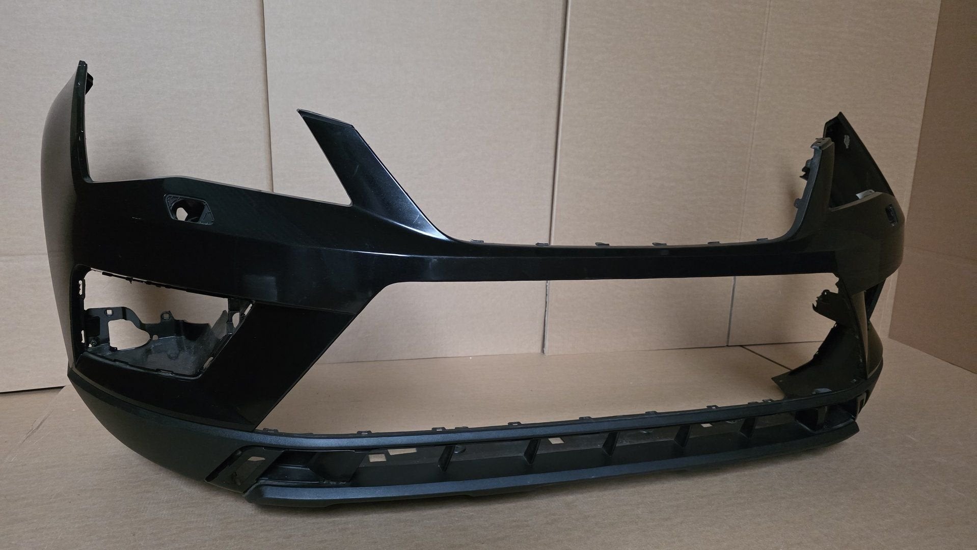 Voorbumper Seat Ateca 575 575807221 6xPDC KLS Bumper Orginee, Gebruikt, -, Voor, Ophalen of Verzenden
