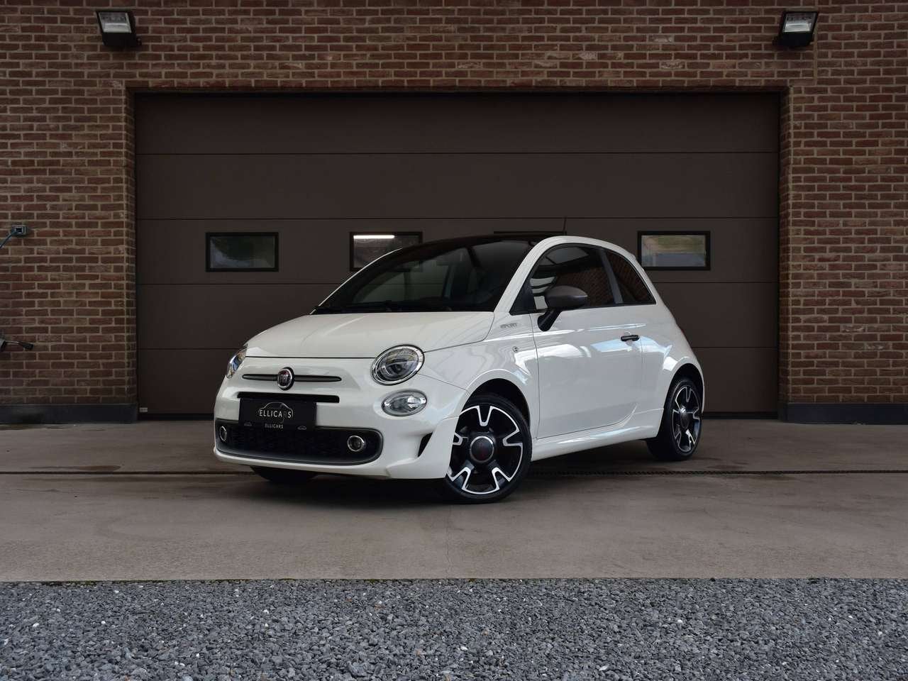 Fiat 500 1.0i MHEV SPORT / PANORAMISCH DAK / CARPLAY / GPS, 0 kg, 4 zetels, Zwart, Electronic Stability Program (ESP)