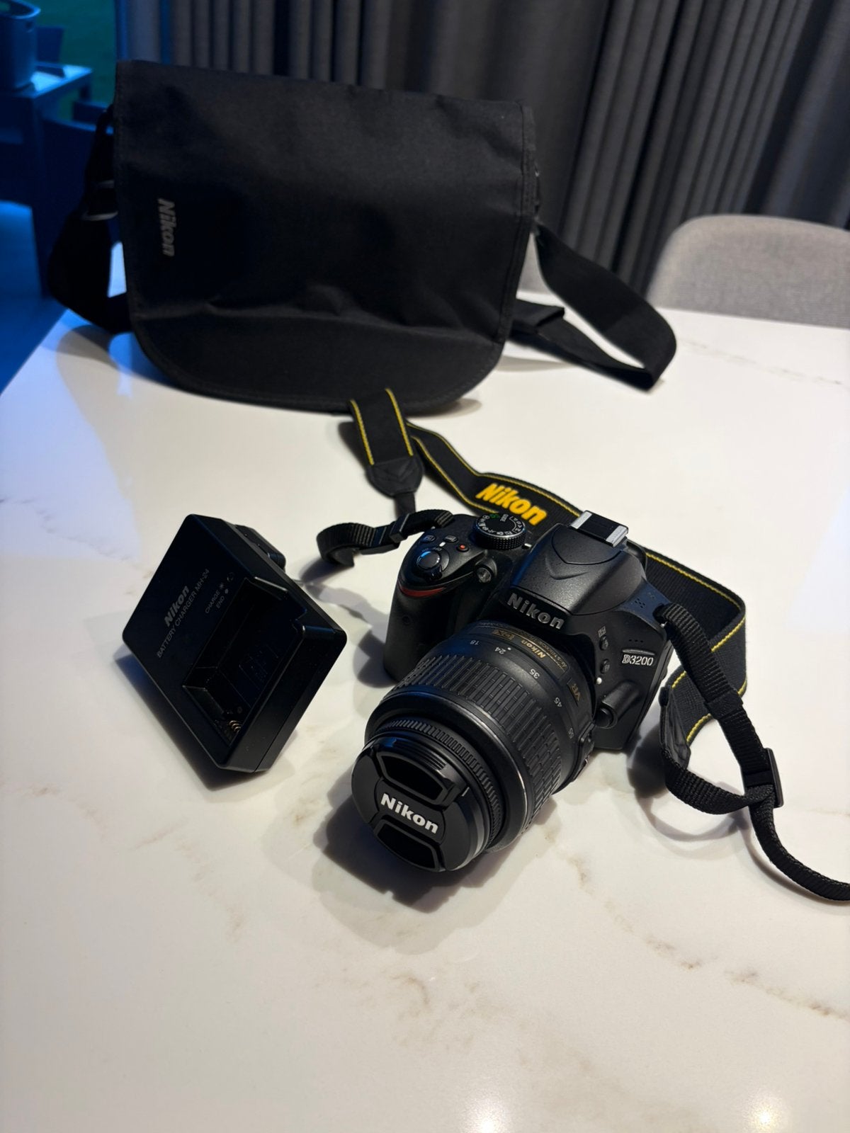 Nikon D3200 + lens DX18-55mm, Carte mémoire, Autres marques, Enlèvement ou Envoi, Caméra