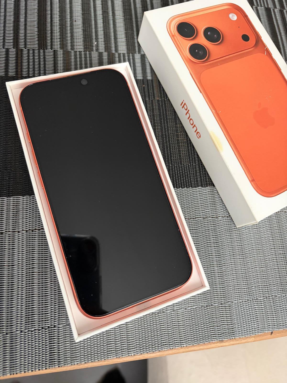 iphone17pro,bat 92%, Telecommunicatie, Ophalen, Zo goed als nieuw
