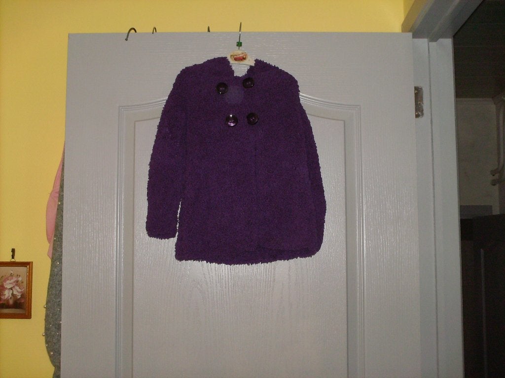 a vendre gilet enfant, Kinderen en Baby's, Kinderkleding | Maat 110, Meisje, Trui of Vest, Nieuw, Ophalen of Verzenden
