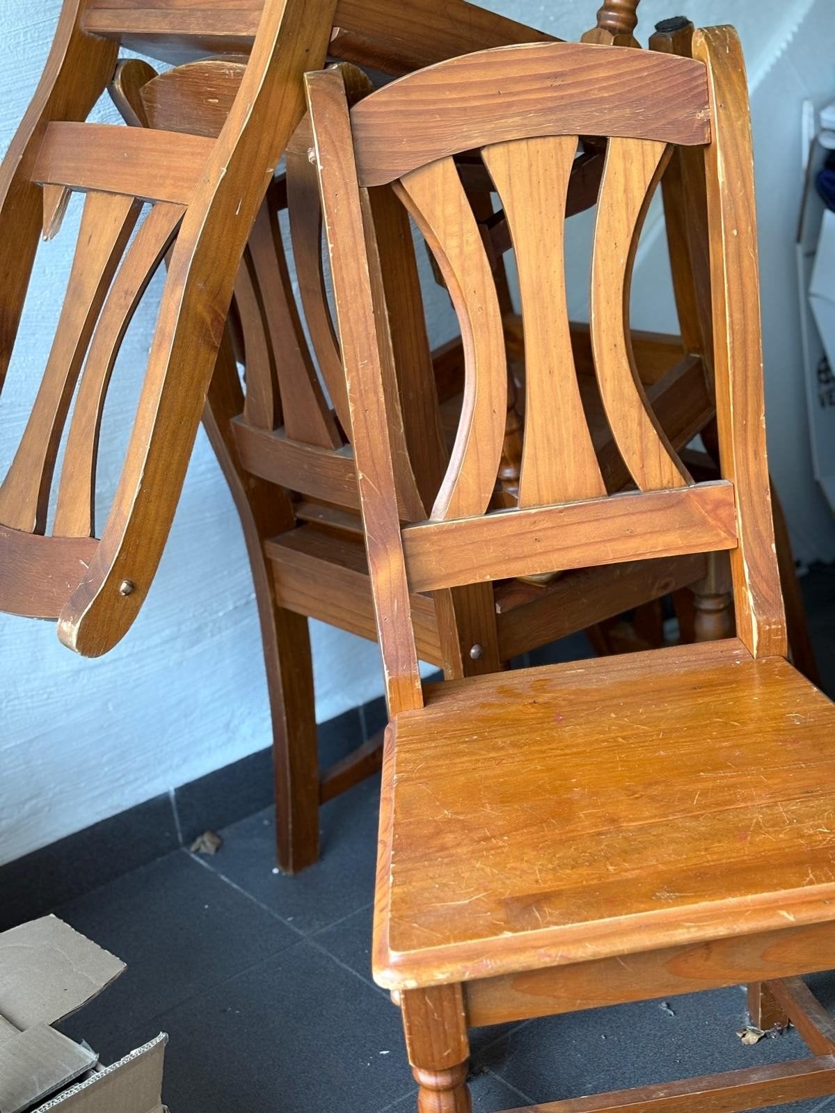 4 stoelen, Ophalen, Hout