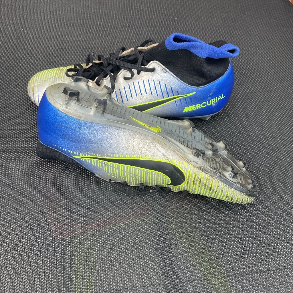 Chaussures de foot NIKE  MERCURIAL, Sports & Fitness, Enlèvement ou Envoi, Utilisé, Chaussures