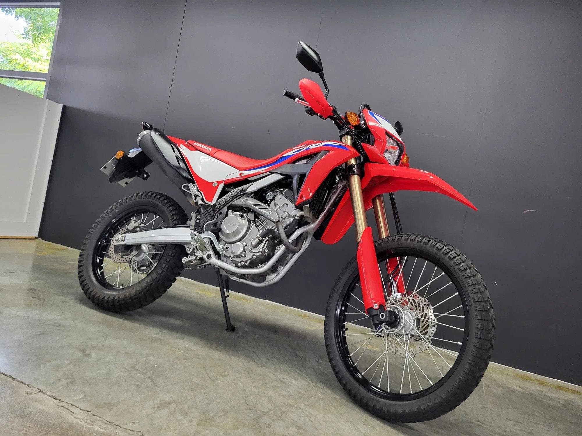 Honda CRF 300 L zalige A2 enduro voor op de baan (bj 2024), Motoren, 300 cc, Overig, Handgeschakeld, 12 t/m 35 kW