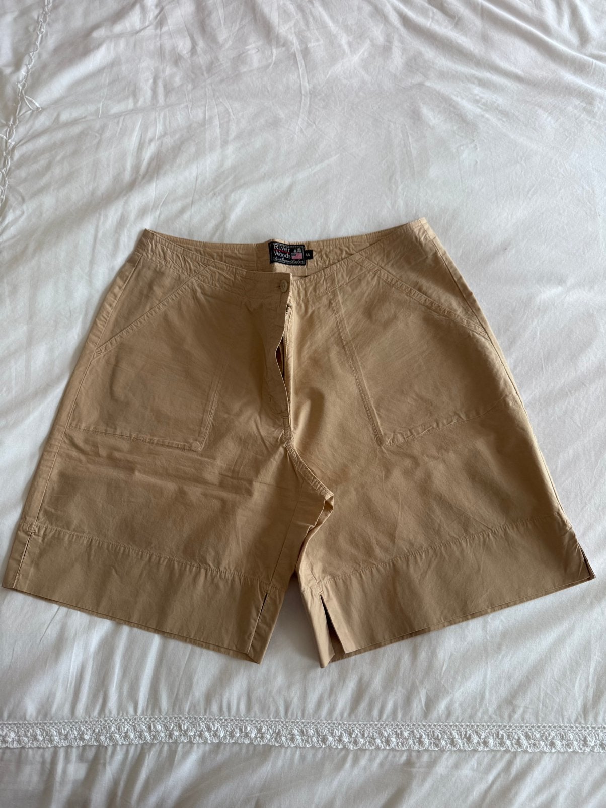 Short beige River Woods maat 44 goede staat, Kleding | Dames, Ophalen of Verzenden, Zo goed als nieuw, Maat 42/44 (L), Beige