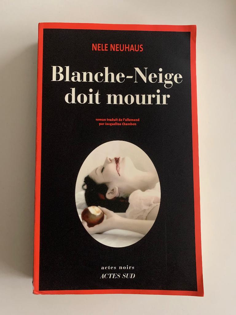 Blanche-Neige doit mourir, Nelle Neuhaus Excellent état, Enlèvement ou Envoi, Utilisé