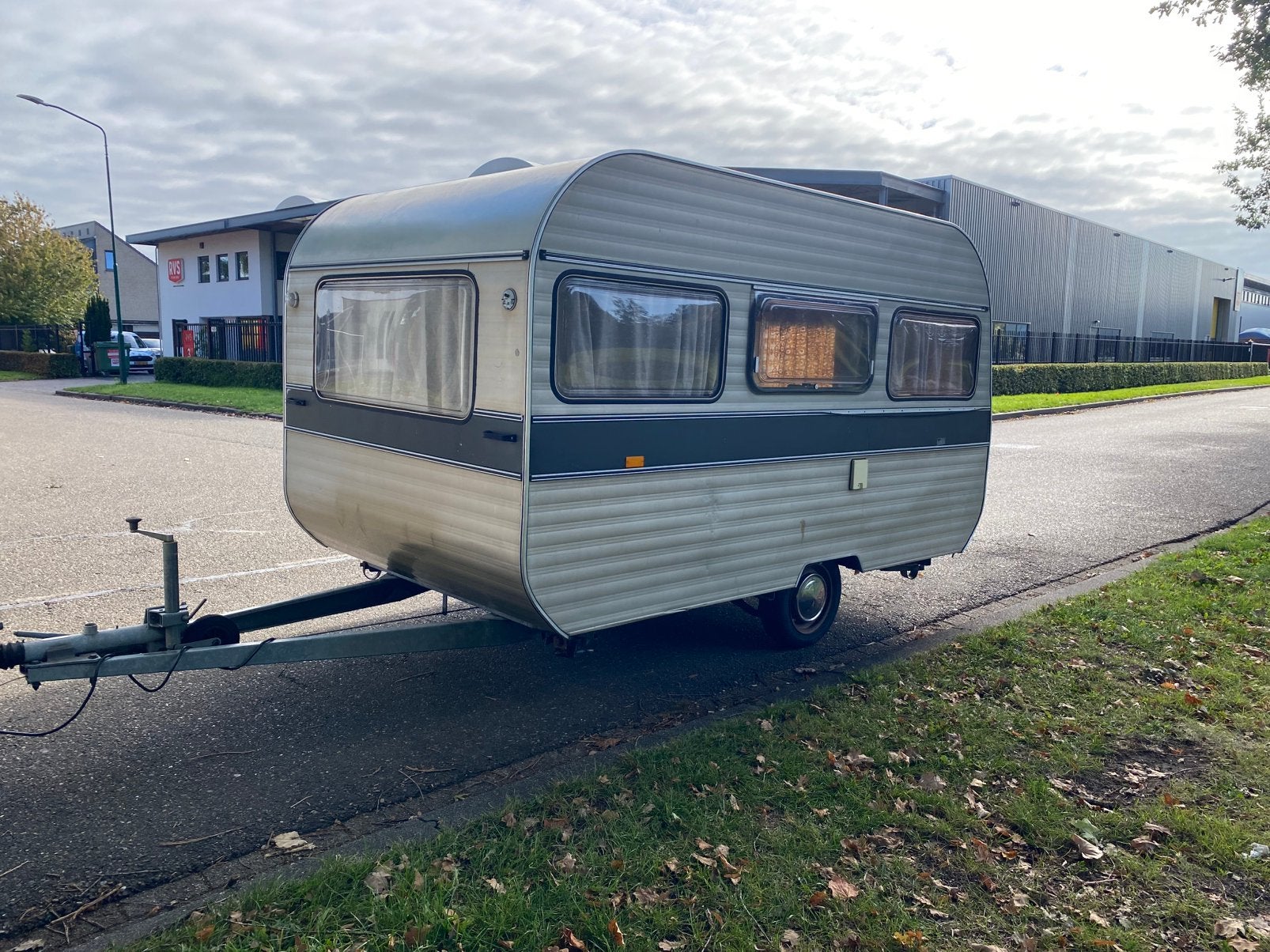 Avento 335 caravan 🏖🏖, Caravans en Kamperen, Standaardzit, Avento, Hefdak, Dwarsbed