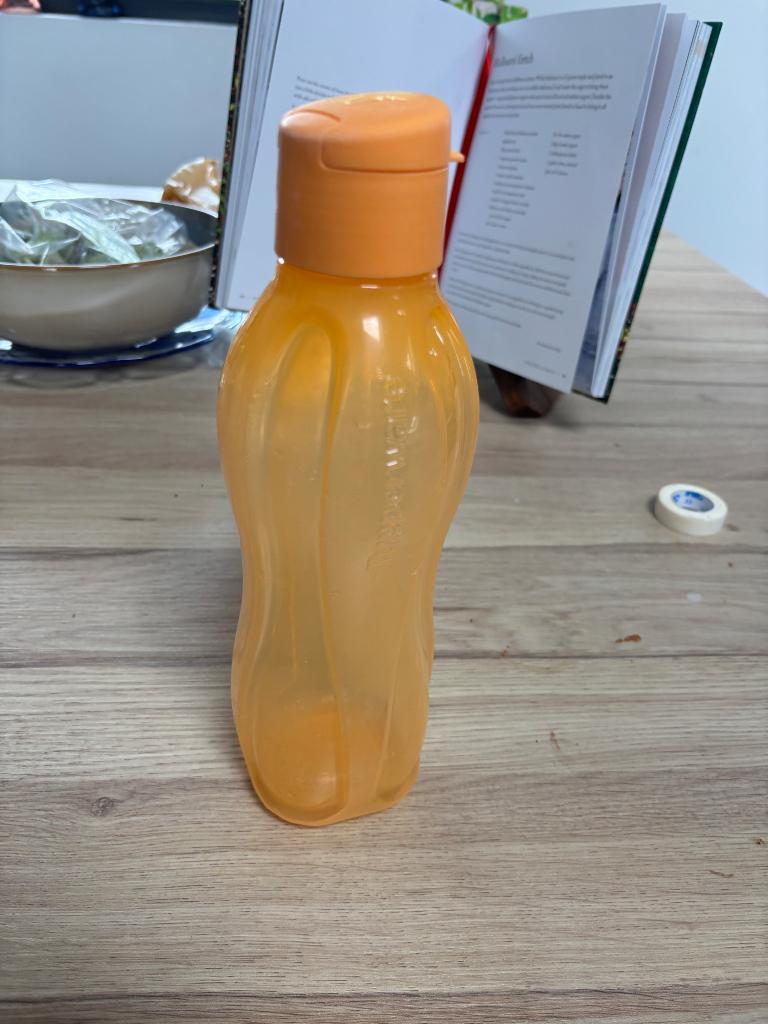 Tupperware 750 ml fles, Enlèvement ou Envoi, Comme neuf, Orange, Autres types