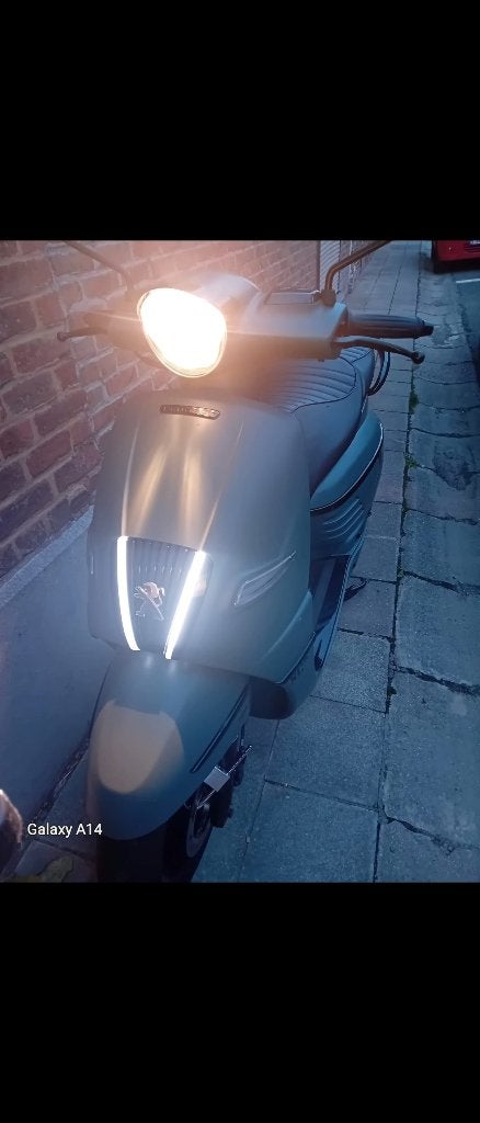 Peugeot 125, Fietsen en Brommers, Ophalen, Overige modellen, 125 cc, Zo goed als nieuw