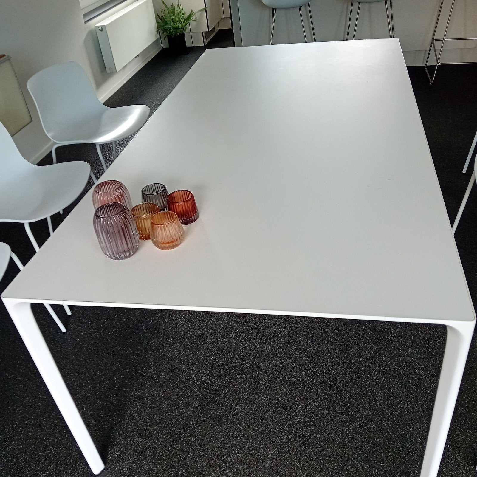 arper nuur tafel, Ophalen