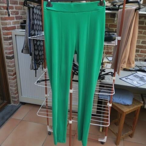 Legging nieuw velvet groen elast. band Wolford mt 36, Nieuw, Ophalen of Verzenden, Wolford, Maat 36 (S)