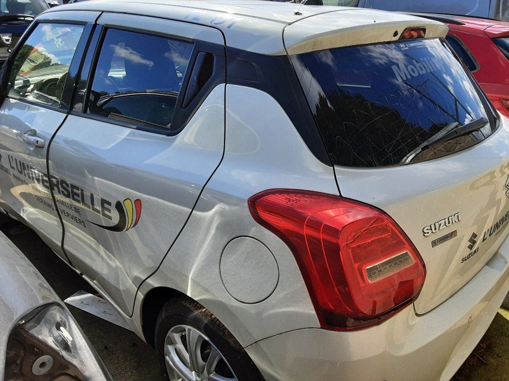 SPATBORD LINKS ACHTER Suzuki Swift (ZC / ZD) (01-2017/-), Suzuki-Allee 7
64625  Bensheim, DE, Gebruikt, Suzuki Deutschland GmbH