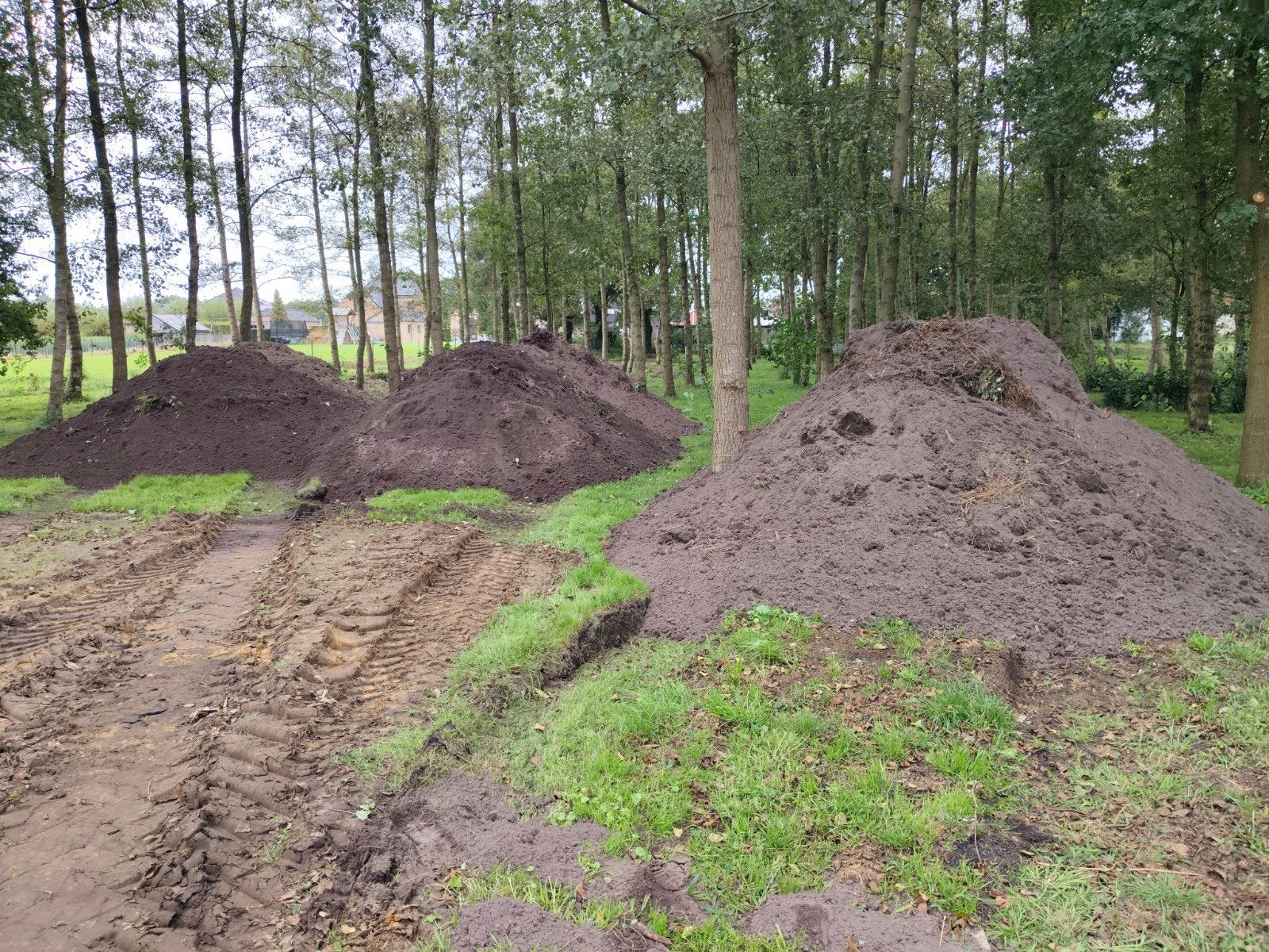 GEZOCHT, zwarte zand , zwarte aanvulgrond, Ophalen