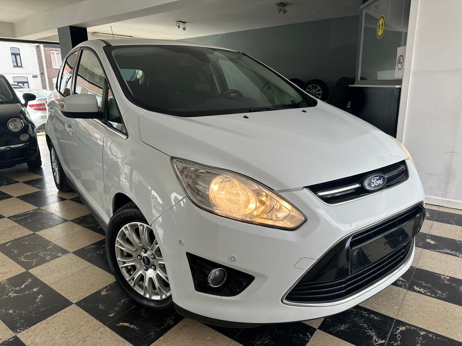 Ford C-Max 1.0 EcoBoost Start-Stopp-System, Voorwielaandrijving, Euro 5, Zwart, https://public.car-pass.be/vhr/73d65e7b-30d7-490c-a877-a95f81a544e0