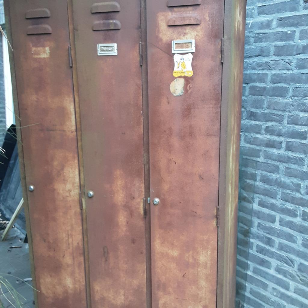 Locker, kast van plaatstaal, Ophalen, Gebruikt, Patiné