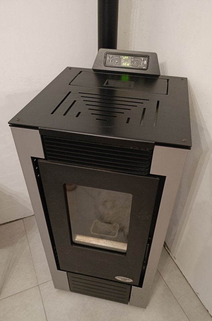 Poêle à pellets Karmek One + tuyau de raccordement, Autres carburants, Enlèvement, Utilisé, Poêle à granulés