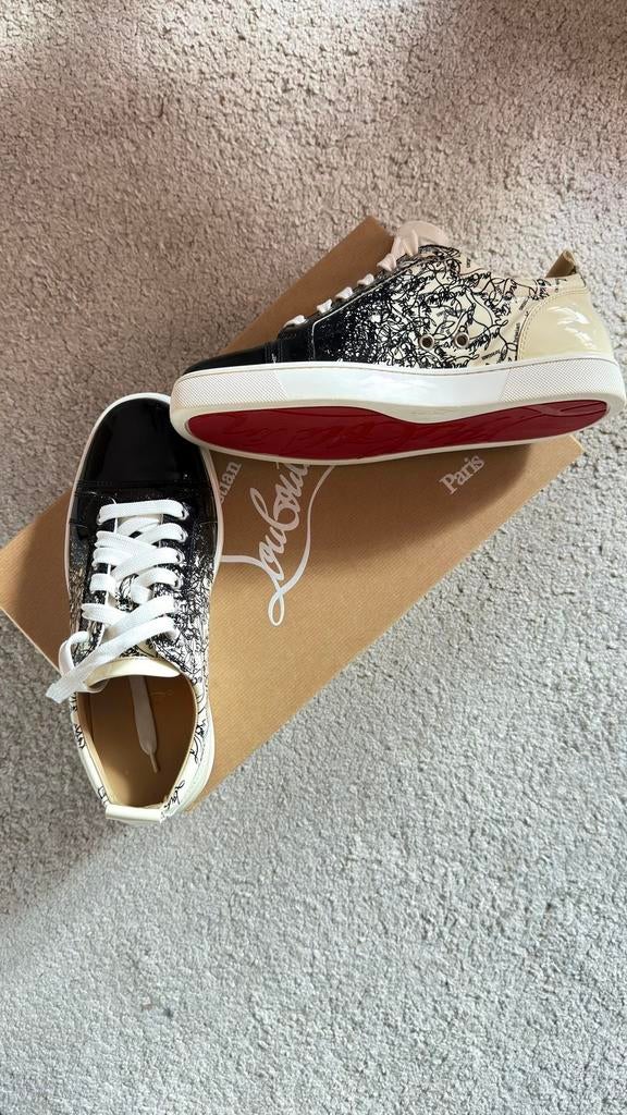 Chaussure louboutin taille 40, Kleding | Heren, Schoenen, Wit, Overige typen, Ophalen of Verzenden, Zo goed als nieuw