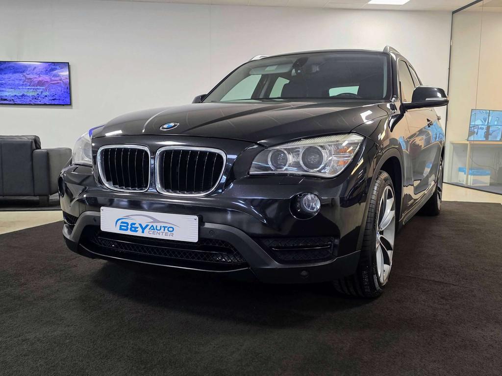 BMW X1 X1 2.0 dA XDrive20 Panodak - Sportpack (bj 2013), Euro 5, 4 cilinders, 1650 kg, Zwart