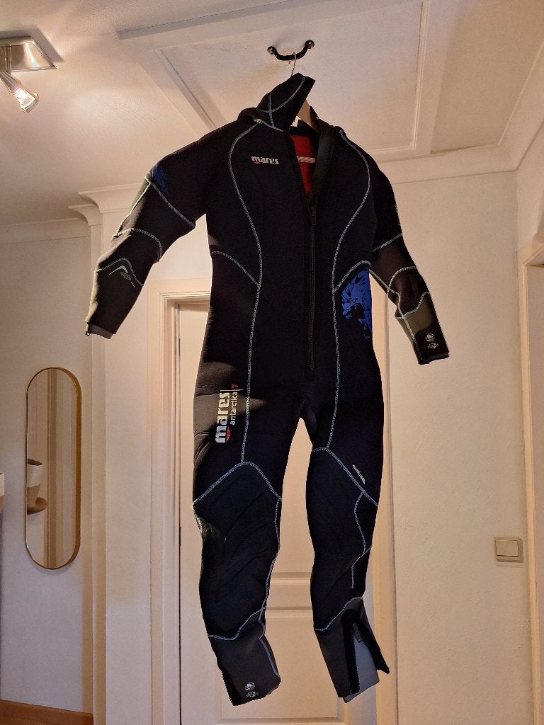 Mares wetsuit duikpak 7mm met handschoenen en schoenen, Sports nautiques & Bateaux, Enlèvement ou Envoi, Utilisé, Combinaison de plongée
